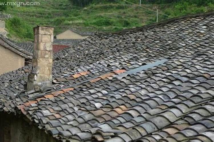 孕妇梦见房子漏雨房梁想塌下来