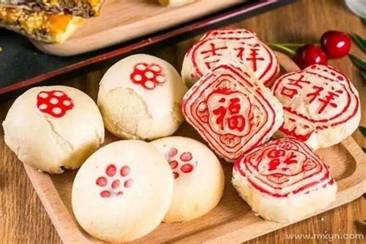 梦见吃点心是什么意思？