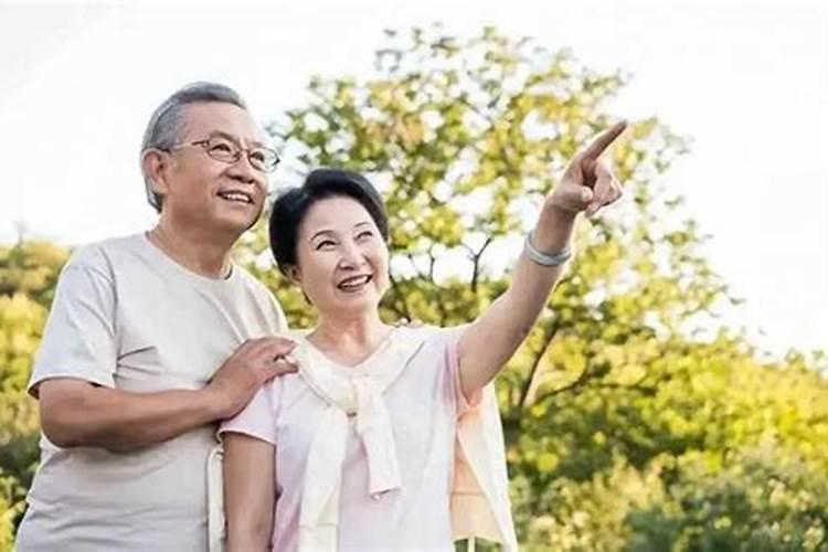 属蛇55岁后婚姻命运好不好晚年生活幸福吗