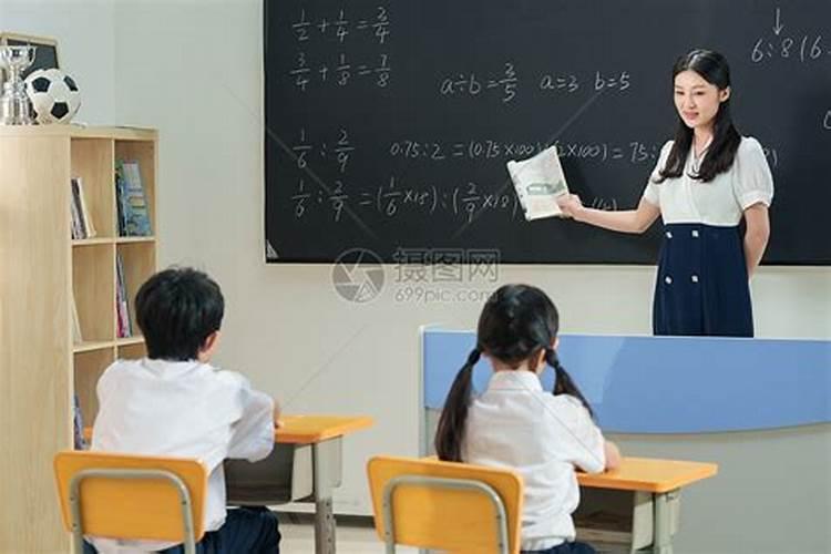 老师梦见自己的学生跳楼了,但是没什么大事