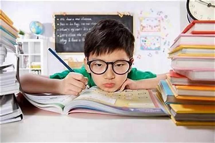 孩子房间挂什么最旺学业