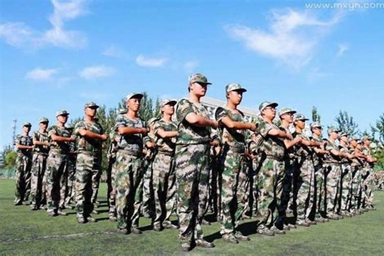 梦见梦到军营