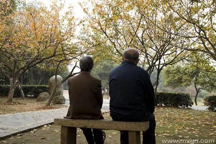 梦到已故的老人是什么预兆