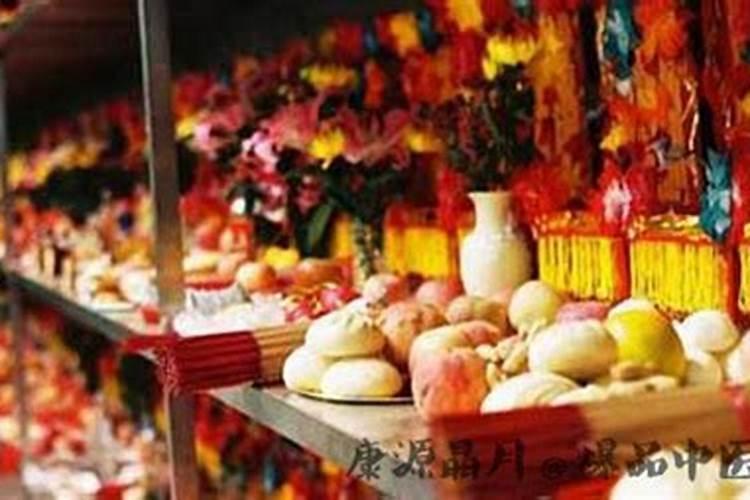 小孩每晚睁着眼睛说同样的梦话发抖