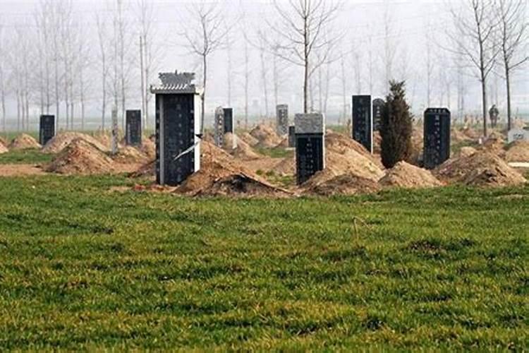 在家里给亡人超度有效果吗？在寺庙做法事都能及时超度么