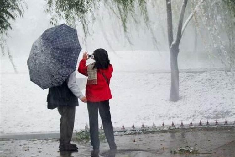 怀孕梦见下雪是什么意思？