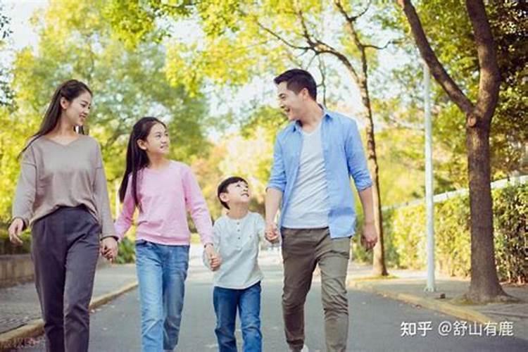 梦见父亲多了一个孪生兄弟