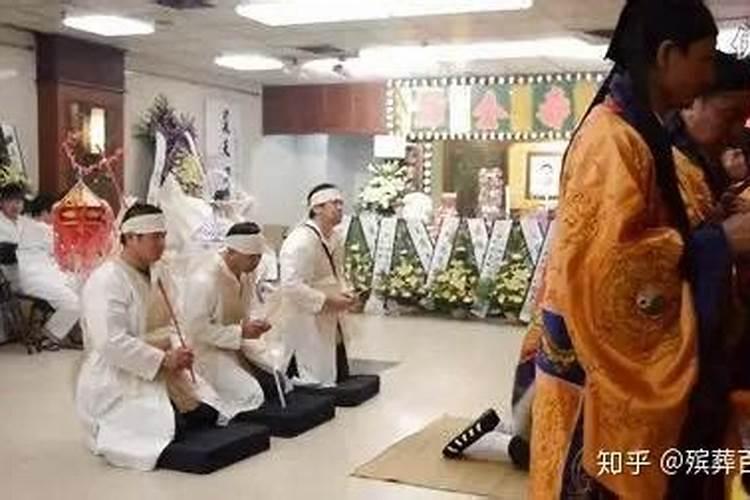 我想去香港做法政要怎么做？谁能告诉我