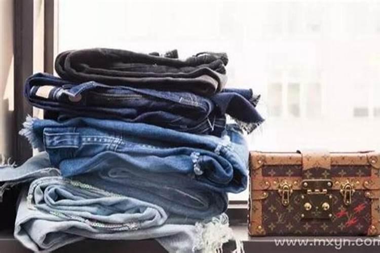 梦到别人送我衣服预示着什么？