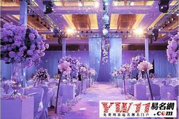 梦见一边婚礼一边葬礼