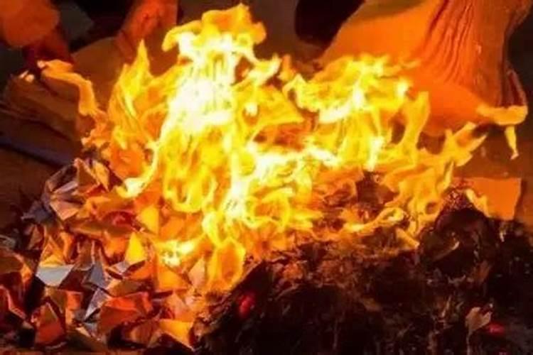 清明在路口烧纸时间有什么讲究