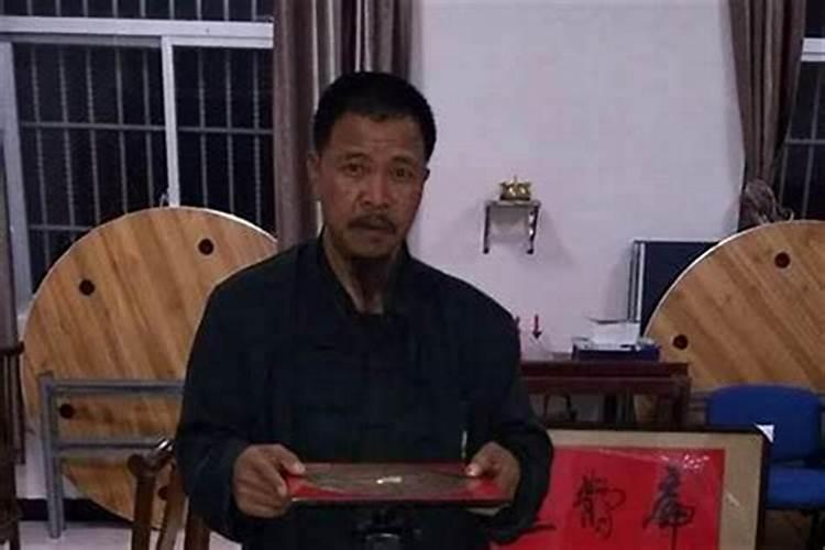 最近要搬家,选日子,请风水先生帮助看一下,谢谢!