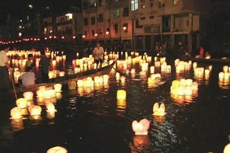 2008年的鬼节是今天(7月7日)吗？中国的情人节是和鬼节在一天吗？