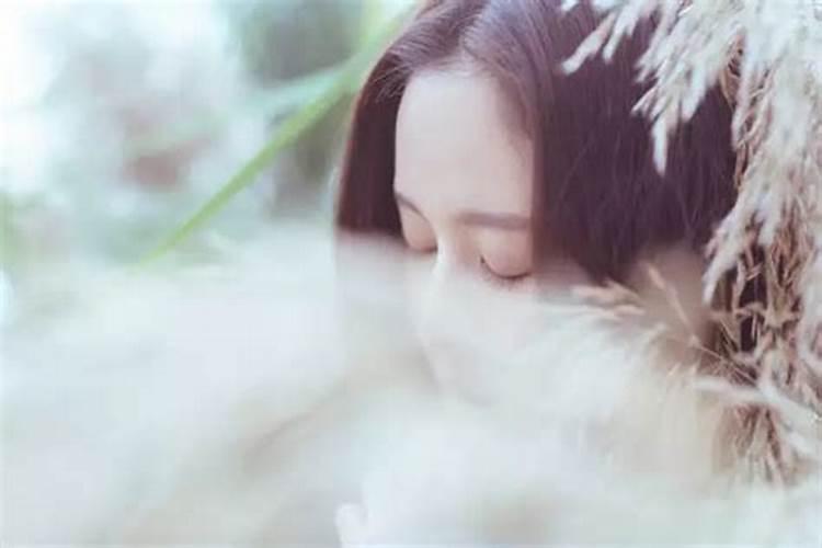 梦见老公和前女友在一起是什么意思啊