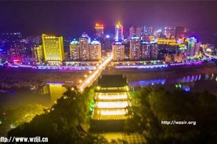 农历二十四在中国的哪个地方被称为小年？