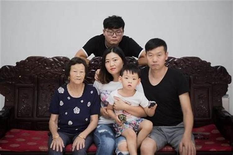 梦见前夫和他家人什么预兆