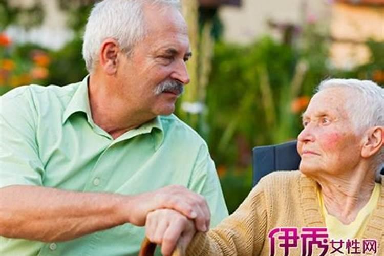 经常梦见死去的父母是咋回事？