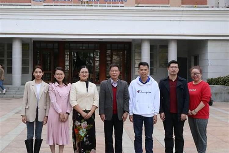 梦见回到学校考试的预兆