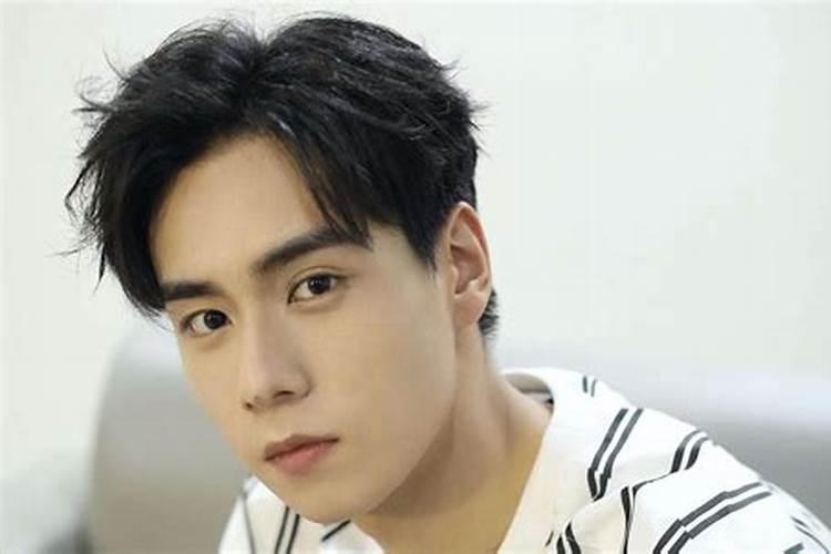 本人男93年2月15日(阴历)年份属鸡时辰生肖属马水瓶座的生辰八字是什么...