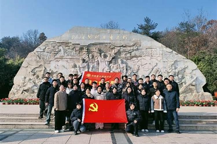 奉化市的民间习俗和其他地区的有什么不同？