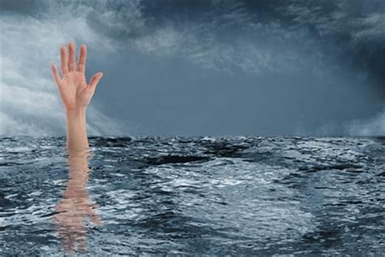 梦见朋友掉水里淹死了的预兆