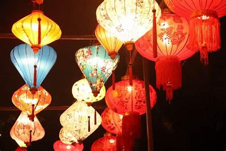 70字的元宵节祝福语该用什么样的思路去写？