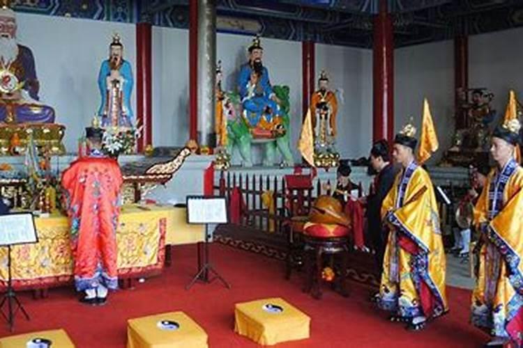 “千古悬棺”是怎么个悬法？
