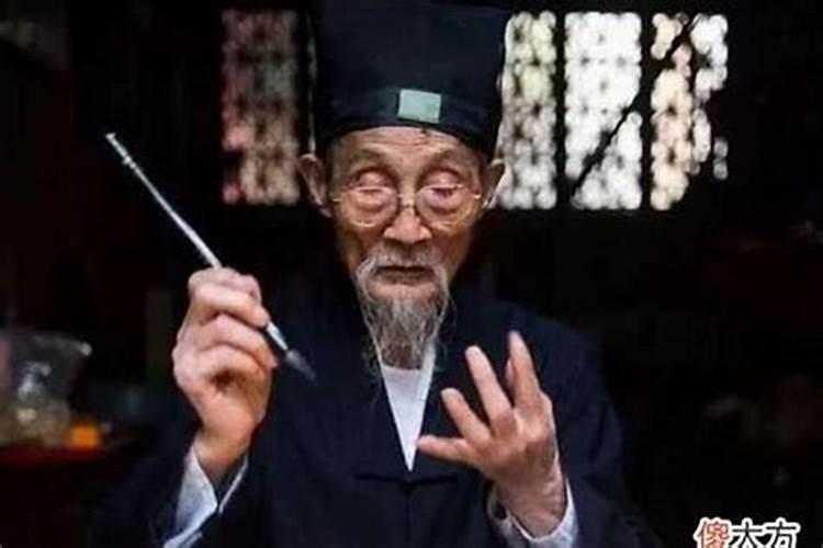 收到前任的结婚喜帖,到底该不该去？