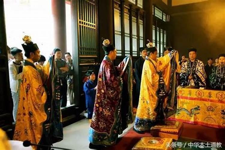 身弱财旺大运比劫,女命身弱走劫财大运