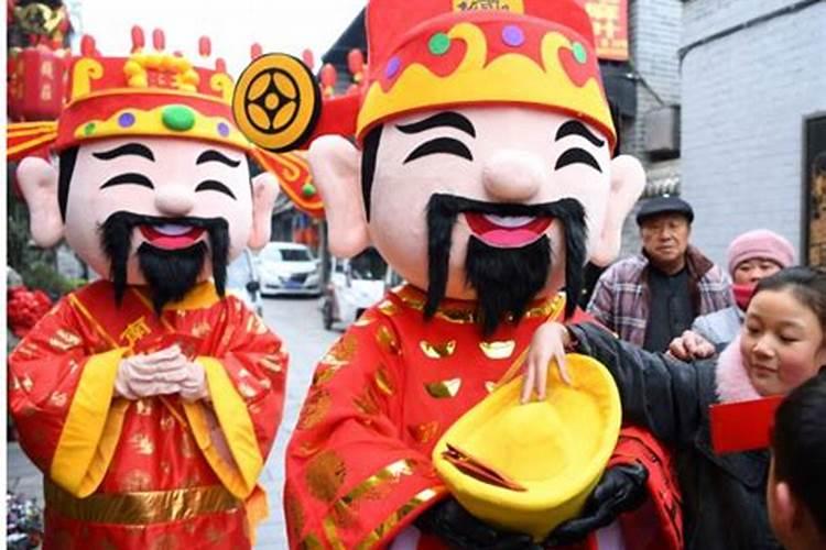 甘肃省春节有什么习俗？
