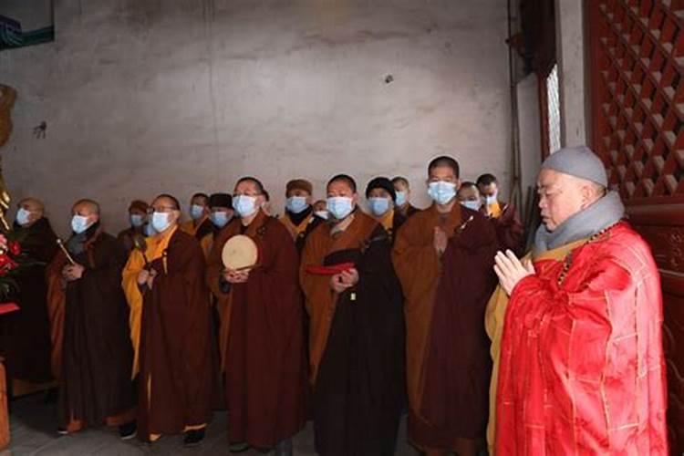 梦见爱人跟别的女人一起的预兆