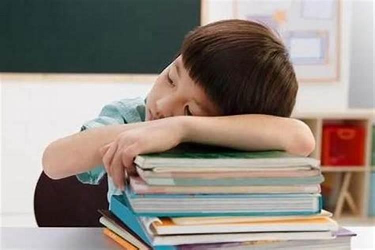 孩子学业压力大睡眠严重不足,该怎么破？