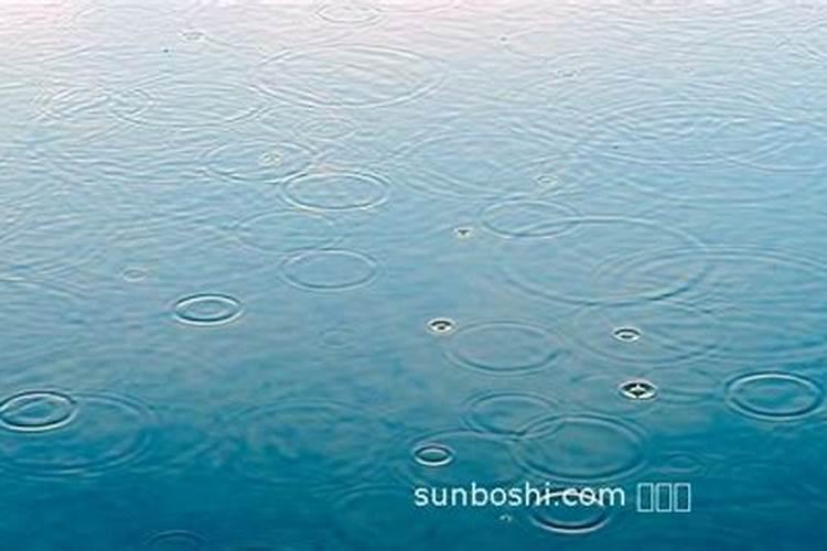 梦见下雨骑自行车是什么意思