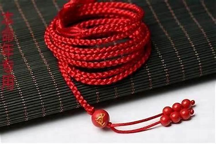 本命年红绳要去寺庙求吗 本命年红绳可以摘吗