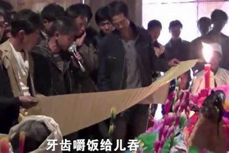 求高人解梦,梦见死去的奶奶死了,还有棺材.