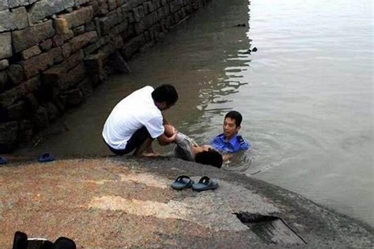 犯太岁佩戴什么化解