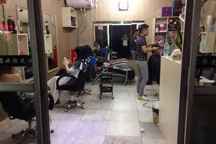 男人梦见狗咬出血有什么预兆