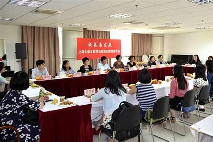 为什么把一些女士的称为先生呢？