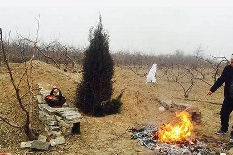 正月十五要祭祖吗