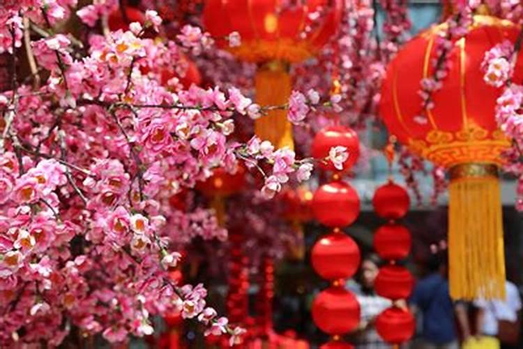 春节的来历30字