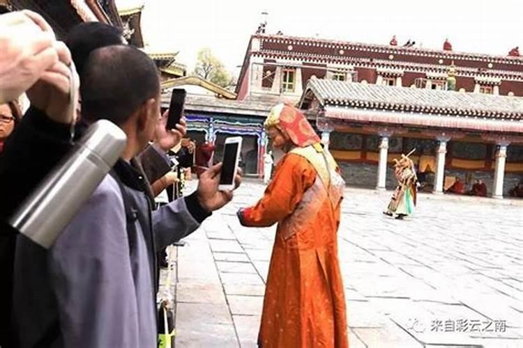 四十后的女人梦见小男孩哭什么意思