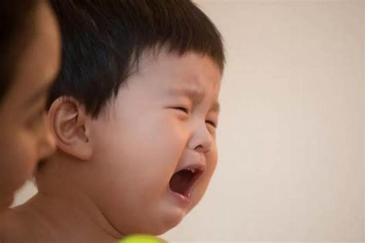 梦到小男孩哭是啥征兆