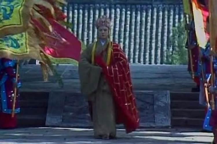 69年属鸡人在2025年的全年运势