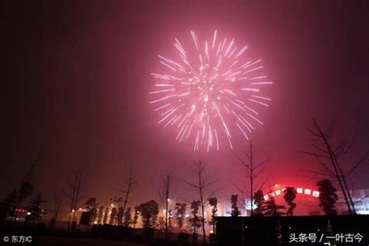 你知道大年三十和除夕夜是怎么过的吗？