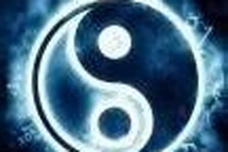 本命年过年当天能出去玩吗