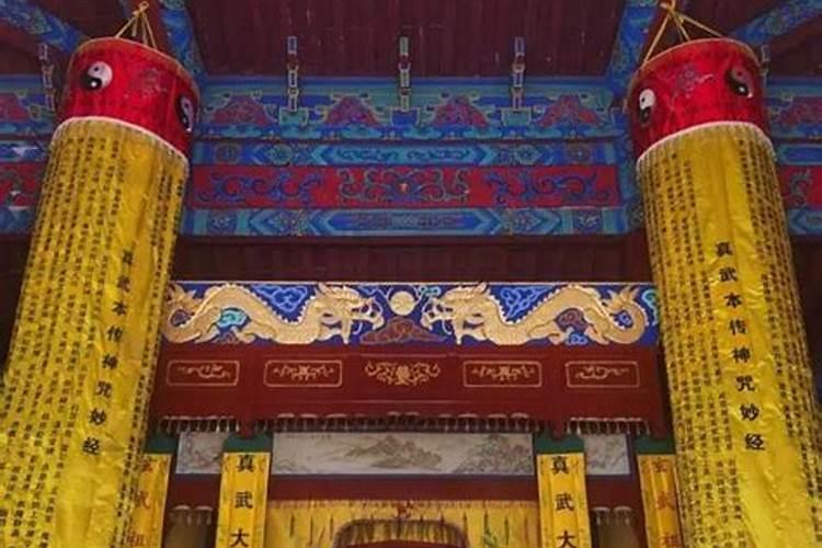 北京安太岁有名的寺庙,山东哪个寺庙可以化太岁