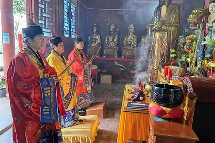 本命年犯太岁如何化解 本命年如何转运