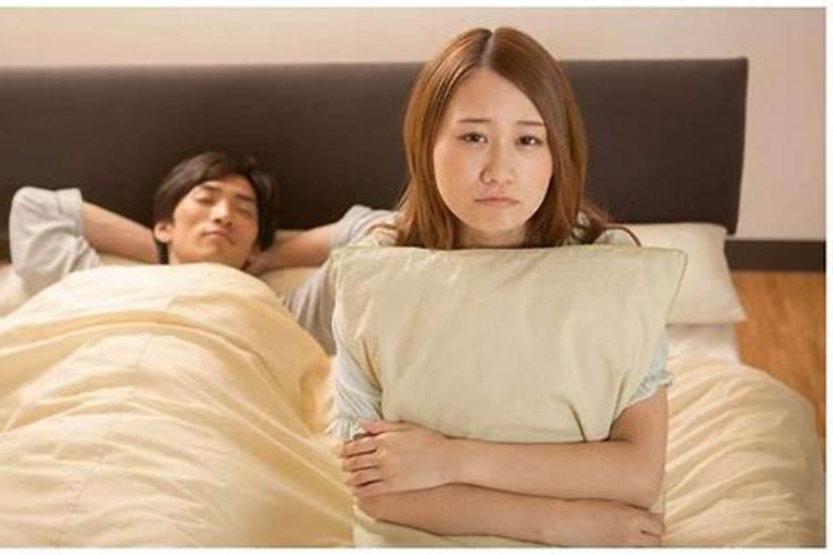官杀混杂又走官运女命