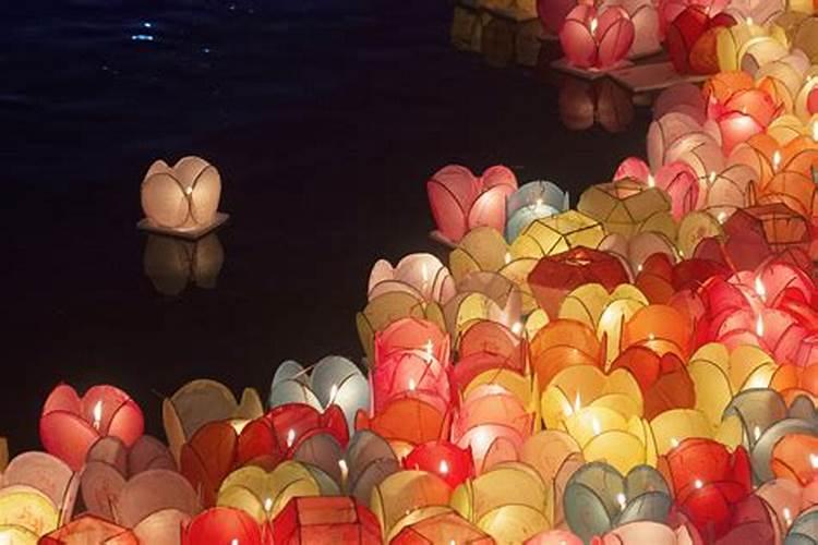 中元节当天能去上坟烧纸吗 中元节当天能不能去上坟烧纸