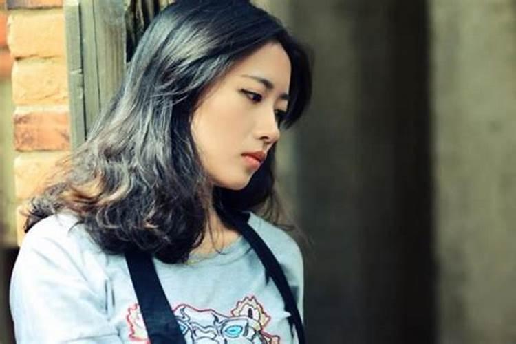 梦见老公的前妻是什么意思？